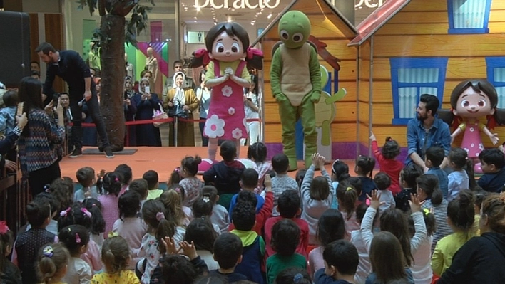 Çocuklar Niloya ile eğlendi 