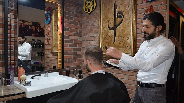 Malatyalı Kuaför Şener Eroğlu, Ukrayna'da yarışmaya katılıyor 