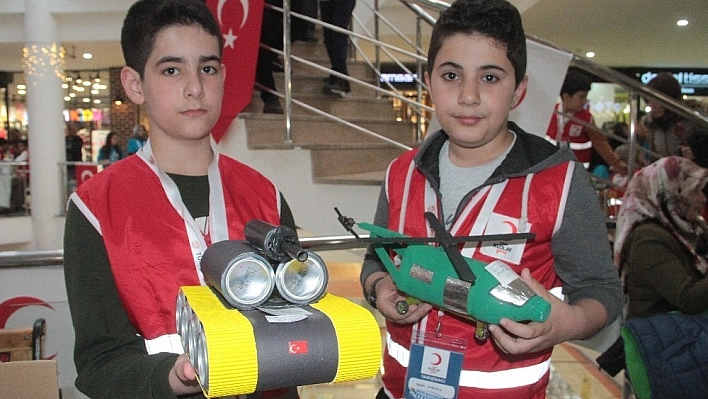 Atık malzemeler, oyuncağa dönüştü 