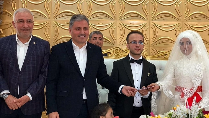 Malatyalı gazeteci Sezai Erhan'ın mutlu günü 