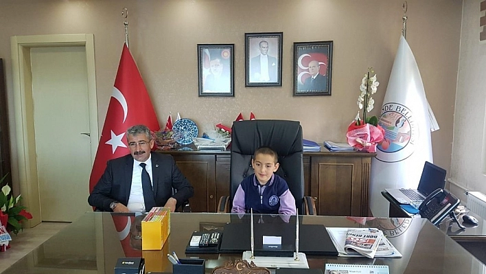 Darende'de makamlar çocuklara devredildi 