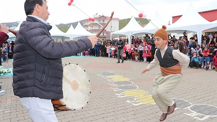 Bingöl'de 23 Nisan Coşkuyla kutlandı 