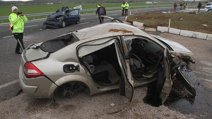 Elazığ'da zincirleme trafik kazası: 5 yaralı 