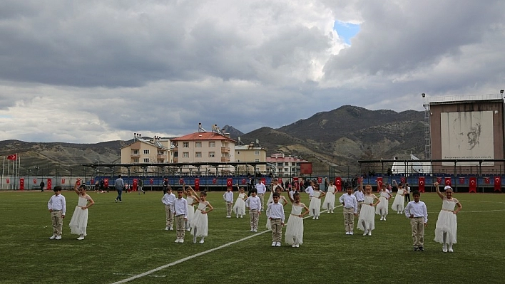 Tunceli'de 23 Nisan coşkusu 