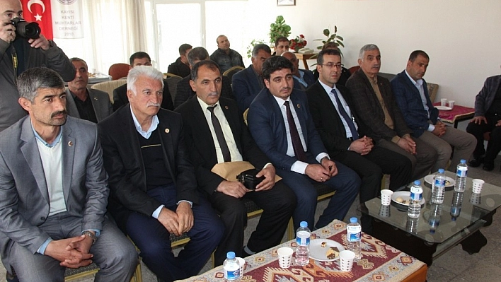 Malatya Kayısı kent Muhtarlar derneğinin olağan Genel Kurulunu yaptı 