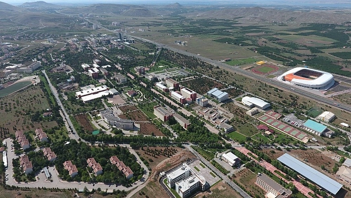 İnönü Üniversitesi 2018'e damga vurdu 