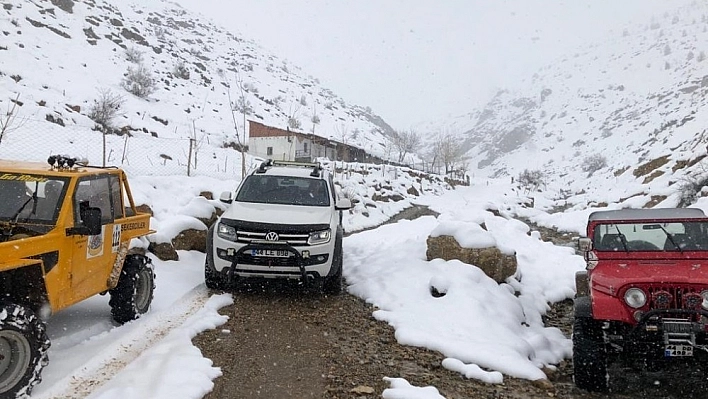 Nisan ayında Malatya'da kar keyfi 