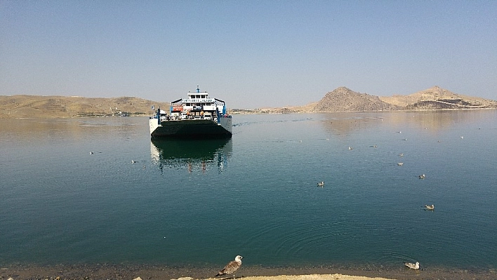 Pertek Feribot Saatleri Yeniden Düzenlendi
