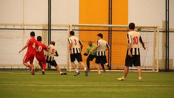 Spor Bilimleri Fakültesi şampiyon oldu 