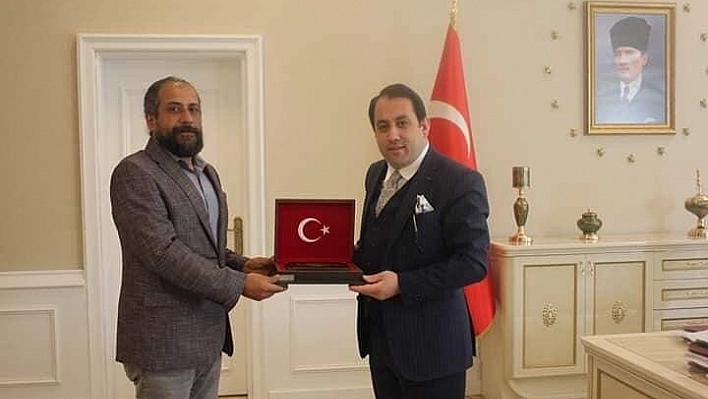 Darende'de çiftçi dostu kaymakam 