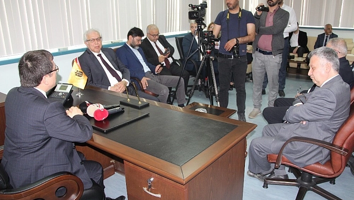 Doktor odasının kundaklanmasına tepkiler sürüyor 