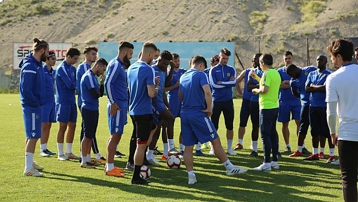 Evkur Yeni Malatyaspor'da Avrupa hesapları 