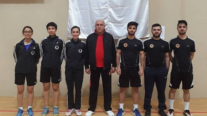 Üniversitelerarası Speedminton' Turnuvasında büyük başarı 