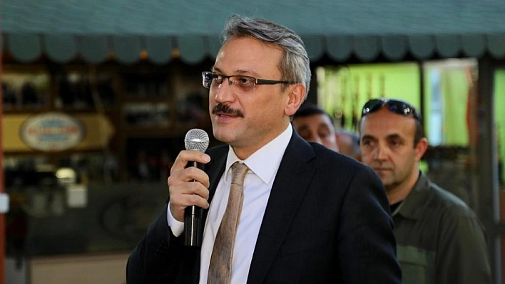 Vali Ekinci, 'Tuzaklar kurarak yarınlarımızı karartmaya çalışıyorlar' 
