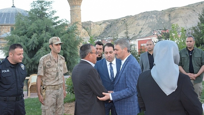 Şehit yakınları ve gaziler iftarda buluştu 