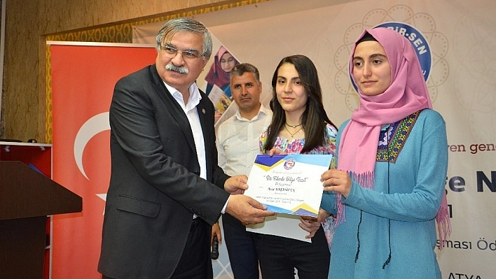 'Bir bilenle bilge nesil' projesinde ödüller verildi 