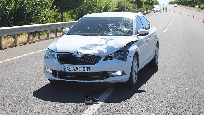 Otomobilin çarptığı çocuk öldü
