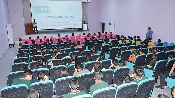 Çemişgezek'te  'Bilim Söyleşileri' etkinliği 