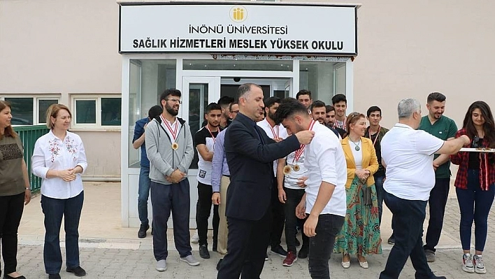 Futbol turnuvasının ödül töreni yapıldı 