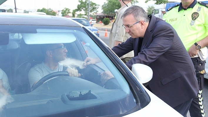 Bayram öncesi yol denetimlerine Müdür Cangül'de eşlik etti