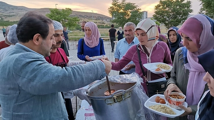 Hasta ve hasta yakınlarına iftar 