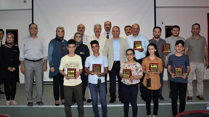 Matematik Olimpiyatlarında Dereceye Girenler Ödüllendirildi