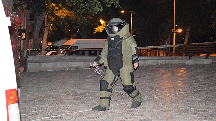 Malatya'da şüpheli valiz fünyeyle patlatıldı 