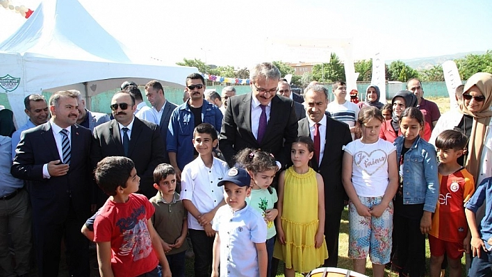 Bingöl'de yetim ve öksüz çocuklar doyasıya eğlendi 