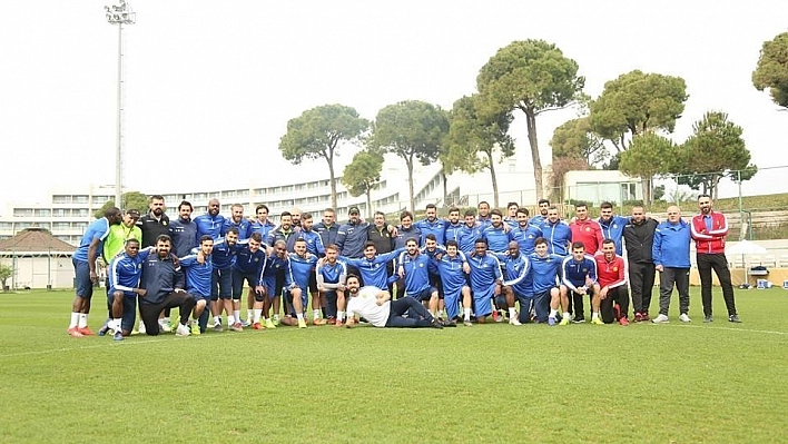 Evkur Yeni Malatyaspor kamp çalışmalarına 14 kişilik kadrosuyla başlayacak 