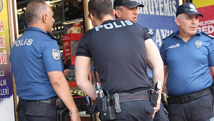 Yanlışlıkla Kendini Vuran Çocuk Tedavi Gördüğü Hastanede Hayatını Kaybetti