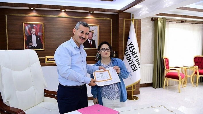 Down Sendromlu İrem Yeşilyurt Belediyesinde staj yaptı 