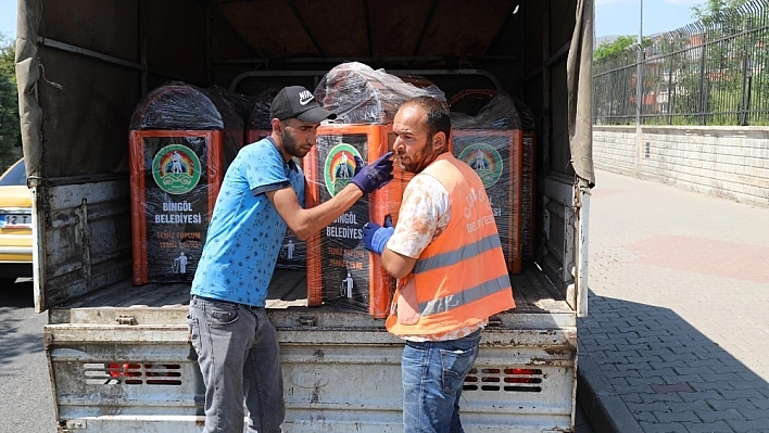 Daha temiz bir Bingöl kampanyası kapsamında çöp kovaları yerleştirildi 