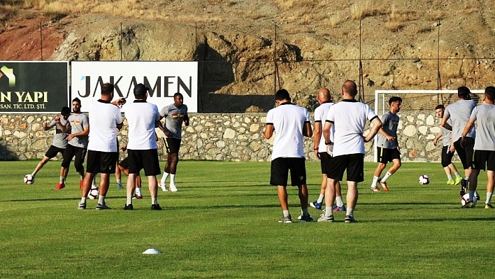 Yeni Malatyaspor ilk antrenmanını yaptı 