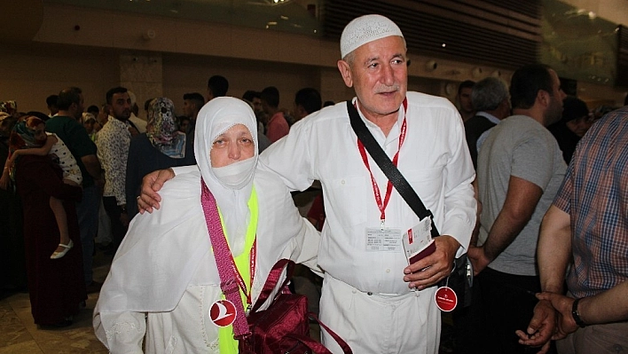 Elazığ'da ilk hacı kafilesi yola çıktı 
