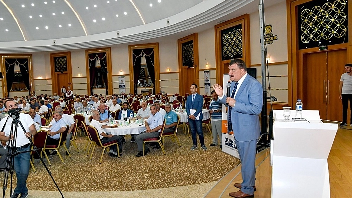 Gürkan, muhtarlarla bir araya geldi 