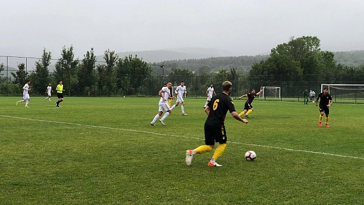 Hazırlık maçı: Evkur Yeni Malatyaspor: 0 - Rapid Bükreş: 2 