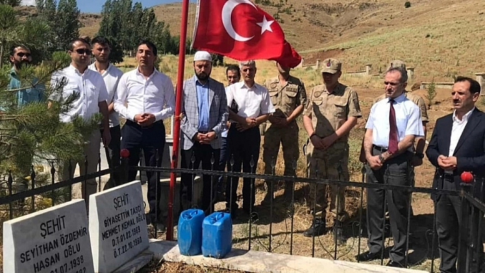 Şehit kabirleri ziyaret edildi 