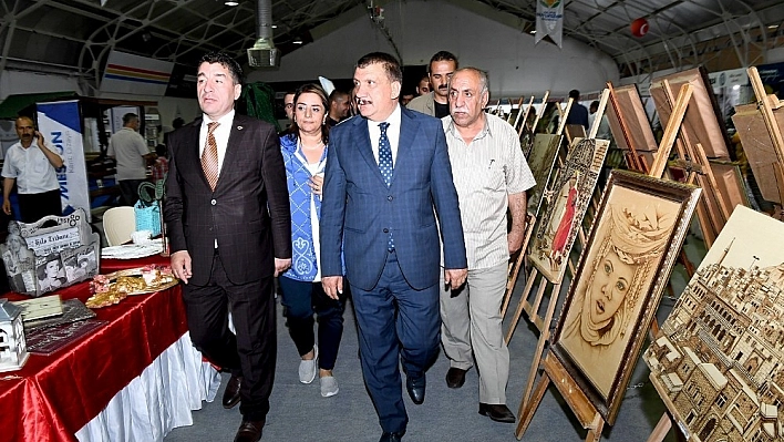 Belediye Başkanı Gürkan Selahattin Alpay'ın konserini dinledi 