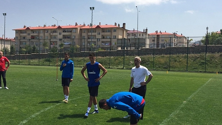 Yeşilyurt Belediyespor'da Palandöken kampı sürüyor 