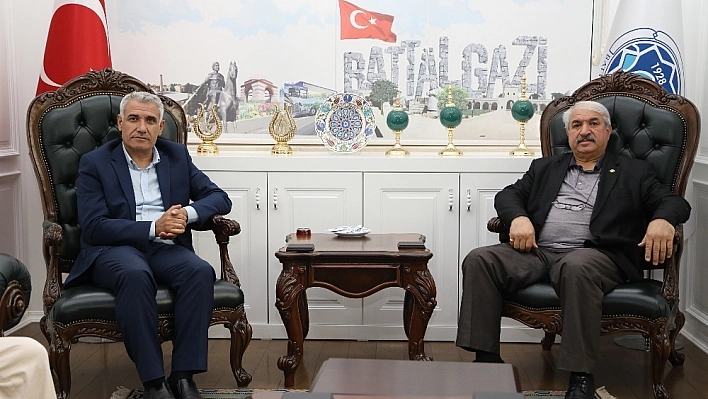 Güder, muhtarlarla bir araya geldi 