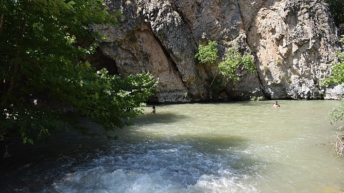 Kayaarası Kanyonu'na ilgi her geçen gün artıyor 