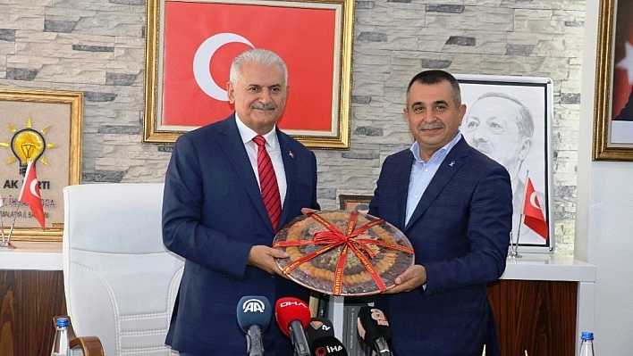 Binali Yıldırım: 'Bu coğrafyada ayakta kalmanın bedeli var' 
