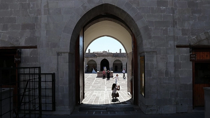 Tarihin Malatya'ya mirası 'Silahtar Mustafa Paşa Kervansarayı' 