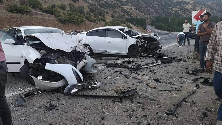 Bingöl'de trafik kazası: 3 yaralı 