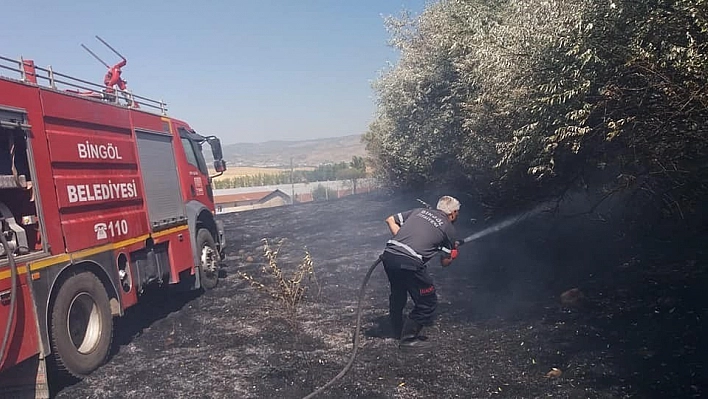 Bingöl'de bahçe yangını 