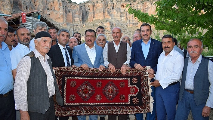 Tüfenkci ve Gürkan Akçadağlılarla bir araya geldi 