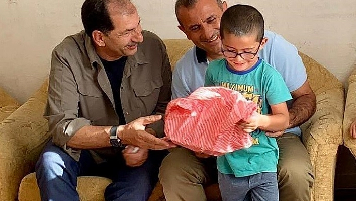 Tunceli'de bin çocuğa bayram hediyesi 