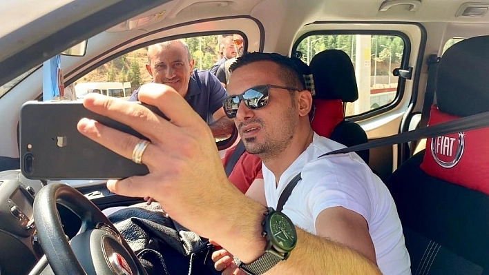 Tunceli Valisi Sonel, güvenlik güçleri ve vatandaşlarla bayramlaştı 