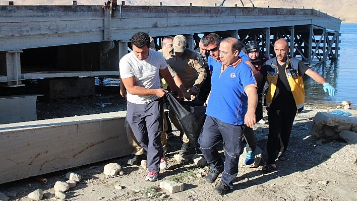 Bayram günü serinlemek için girdiği barajda boğuldu 