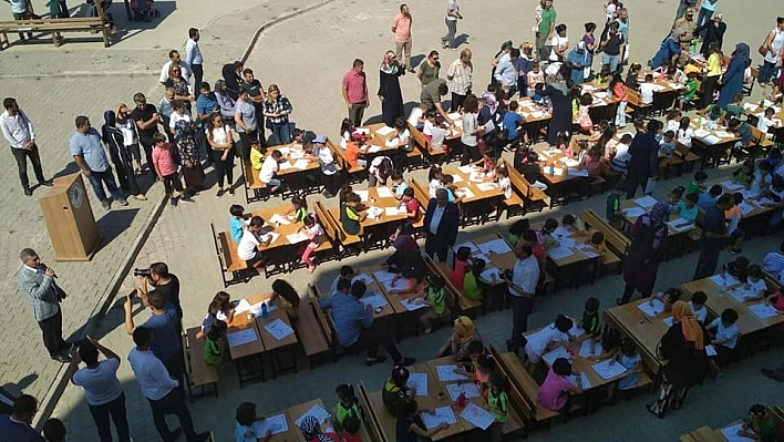 Yeşilyurt Belediyesinden okula yeni başlayan öğrencilere sürpriz 